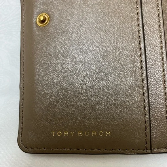 Tory Burch Medium Kira Wallet - Picture 9 of 11
